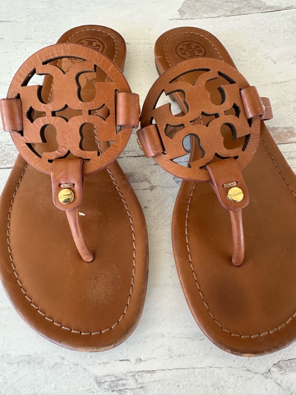 Tory Burch • Miller Logo Thong Sandal - Picture 2 of 9
